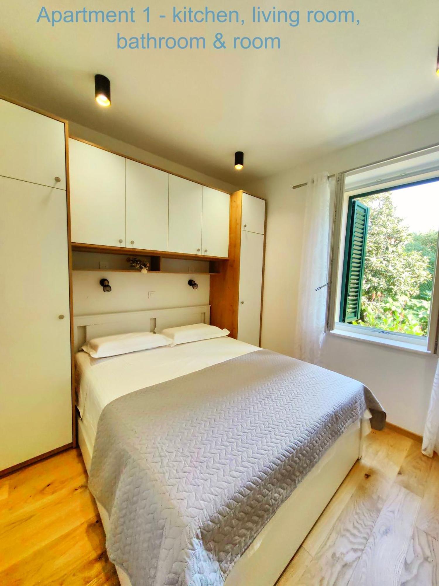 Relax And Enjoy Apartments Split Exteriér fotografie